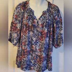 Dillards Womens Short Sleeve Blouse. NWT.